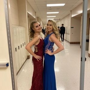 Meet your Posher, Alyson